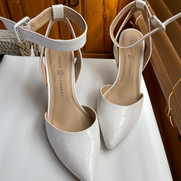 Heels - Picture 2 of 4